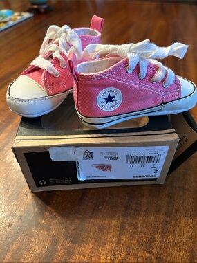 Converse Baby “First Star Pink Crib” Shoes Size 2
